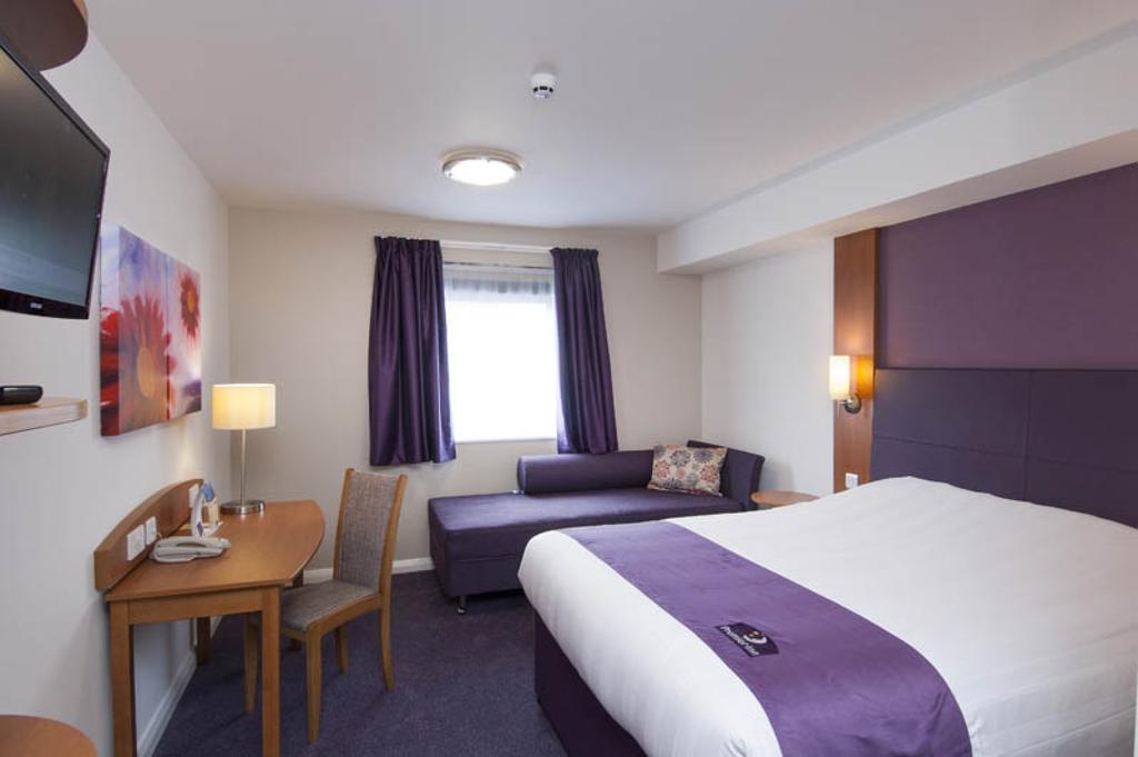 Premier Inn Edinburgh Central Δωμάτιο φωτογραφία